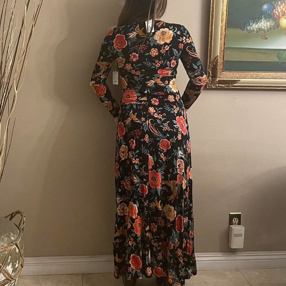 Black, Funky Floral Pattern Long Sleeved Maxi Dress - Picture 2 of 3
